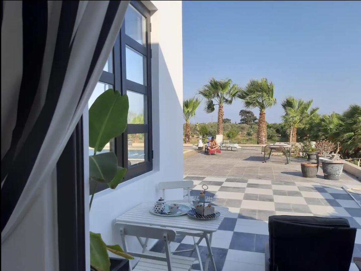 The Pervoli Studio - Pool - Close To Beach Larnaca Exterior photo